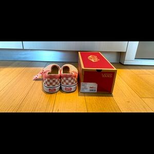 Rosette Checkerboard Slip-On Vans, Size Men’s 11.0- in perfect condition!